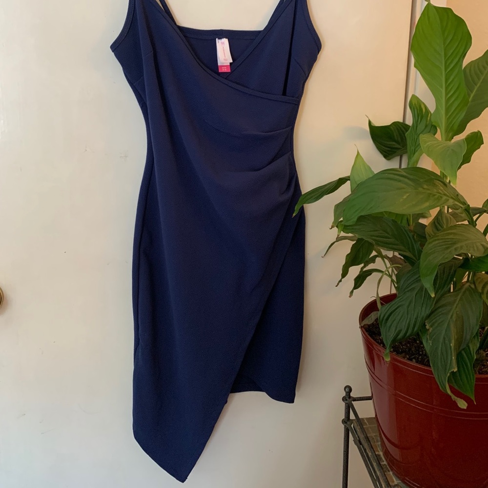 Thigh slit navy blue dress